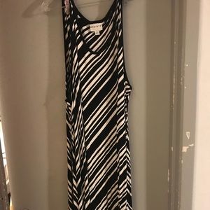 Cute Black and White Maxi Dress